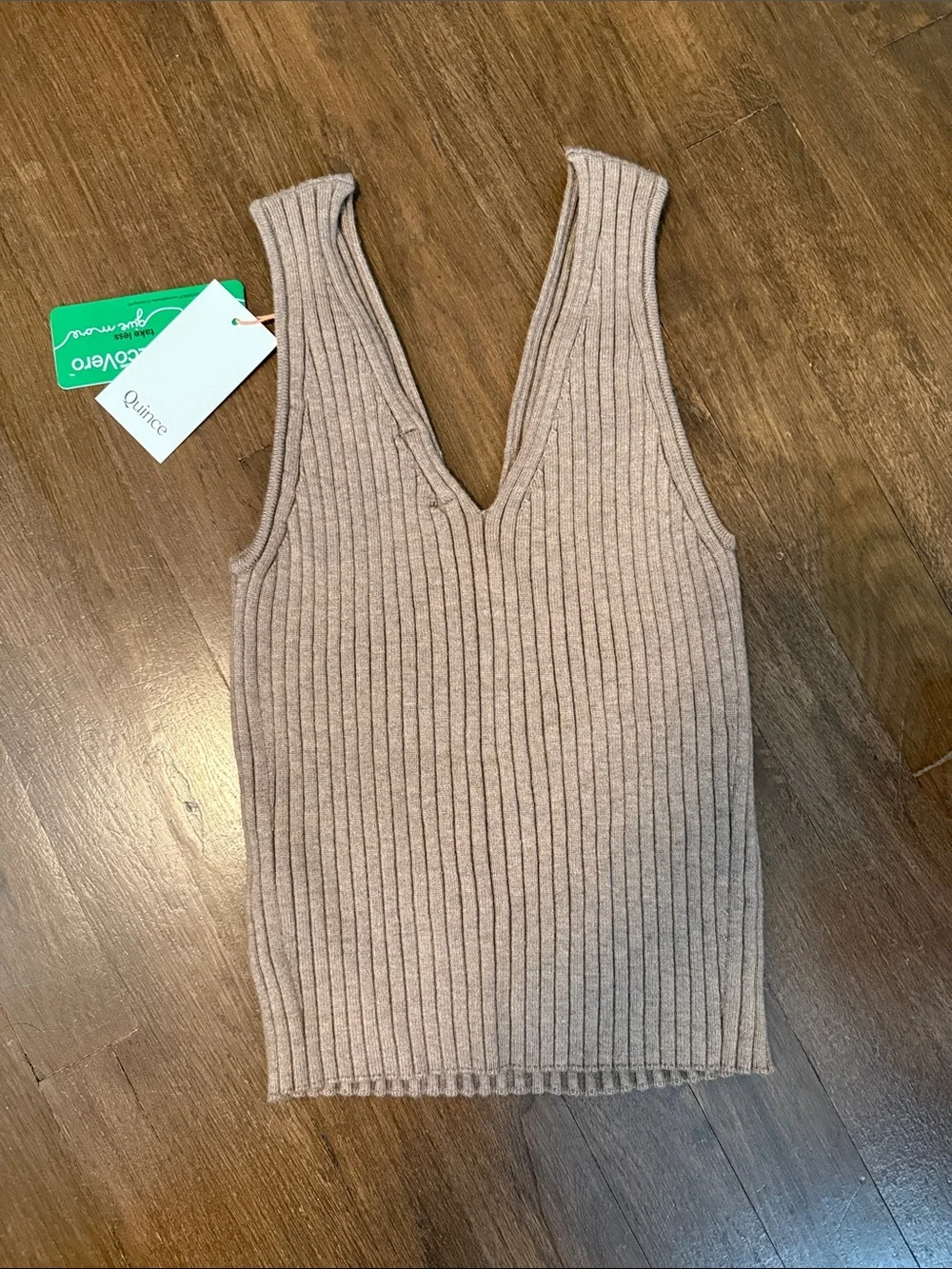 Quince Cropped ribbed Sweater Tank Ribbed V-Neck in Warm Taupe - Picture 3 of 5